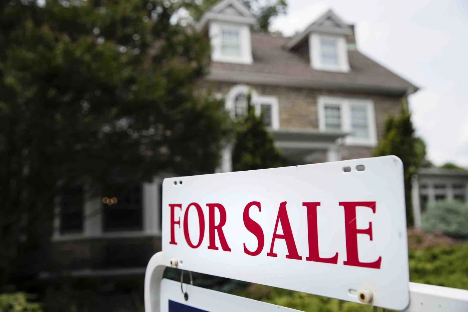 Why are houses so expensive in California 2021?
